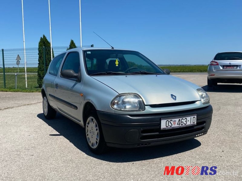 2000' Renault Clio 1,2 photo #3