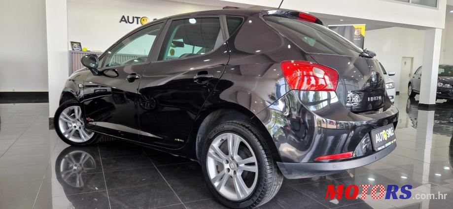 2011' SEAT Ibiza photo #4