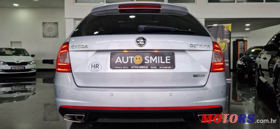 2014' Skoda Octavia Combi photo #3