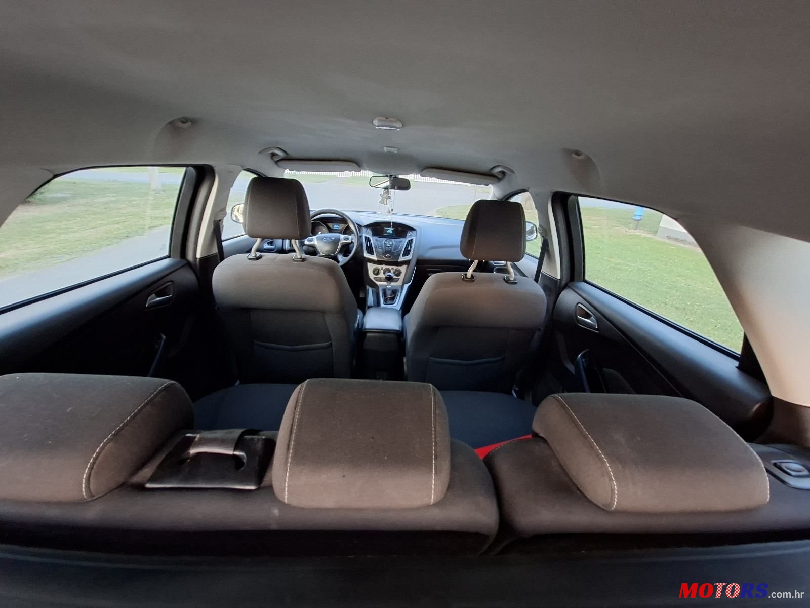 2014' Ford Focus Karavan photo #3