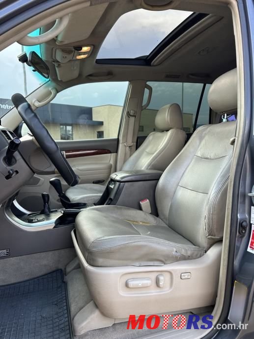 2003' Toyota Land Cruiser 3,0 D-4D photo #6