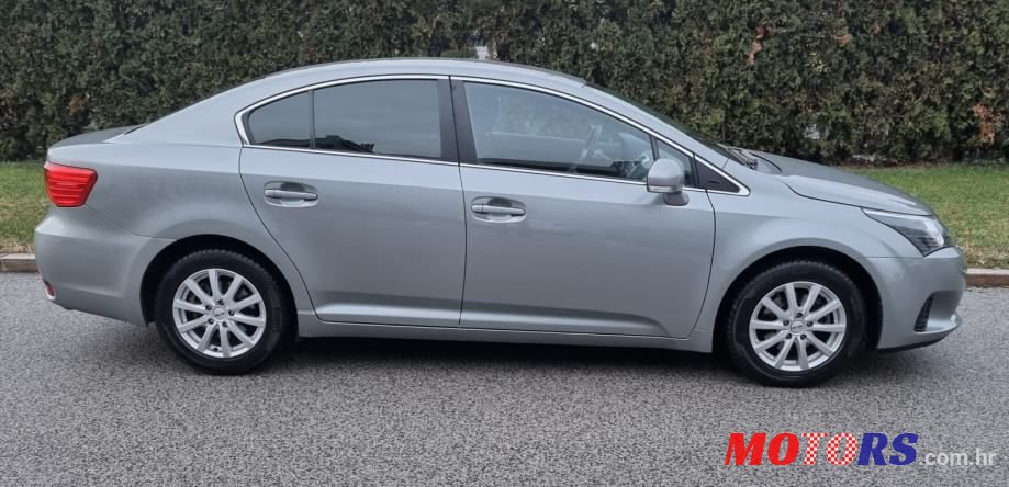 2013' Toyota Avensis 2,0 D-4D photo #4