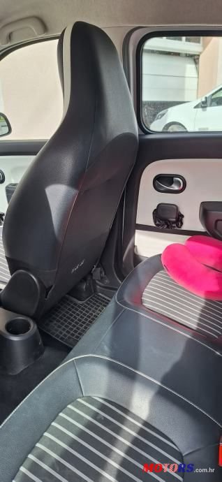 2020' Renault Twingo Z.E. photo #4