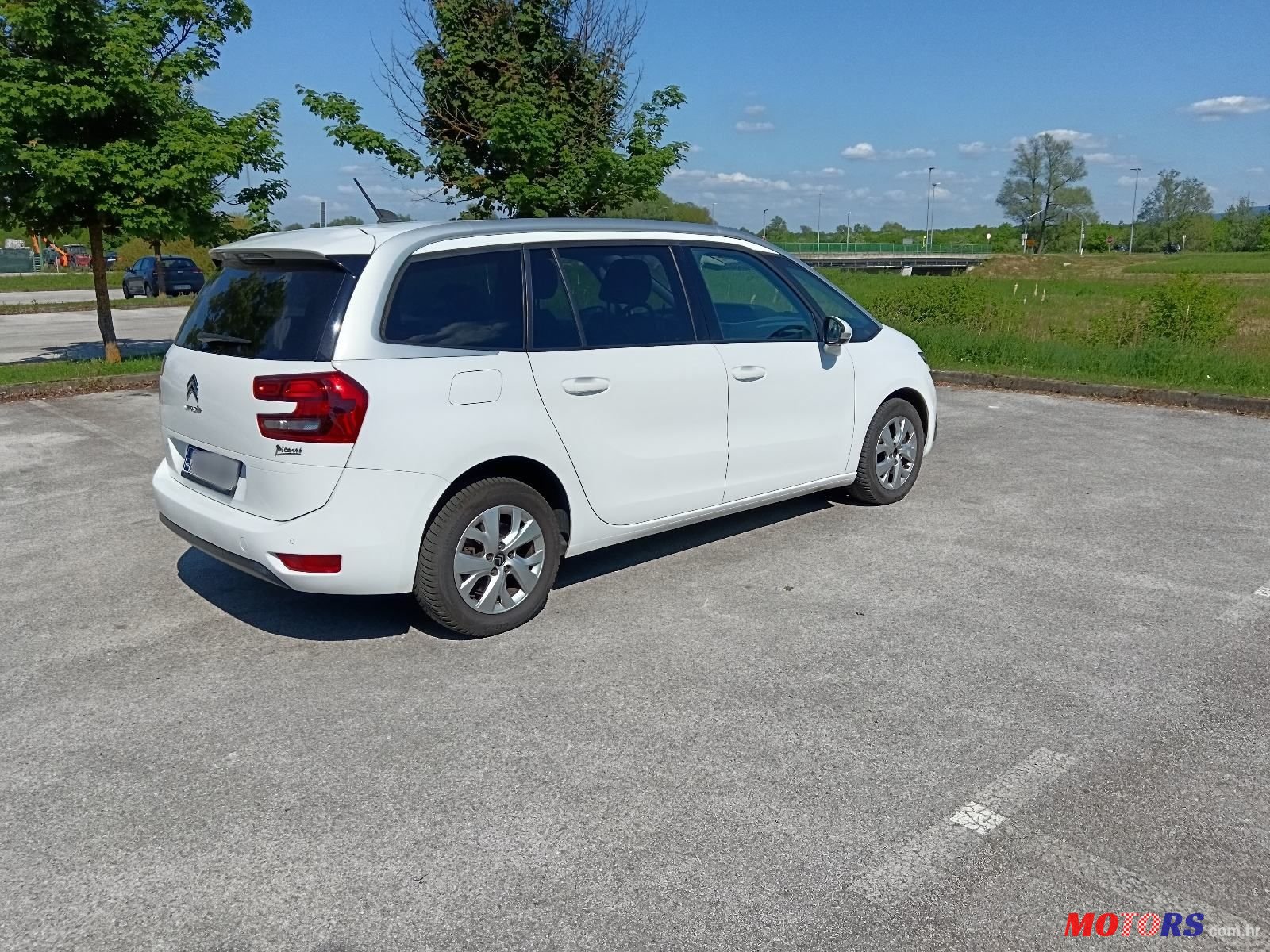 2018' Citroen C4 Grand Picasso photo #2