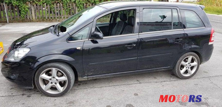 2007' Opel Zafira Sport photo #1