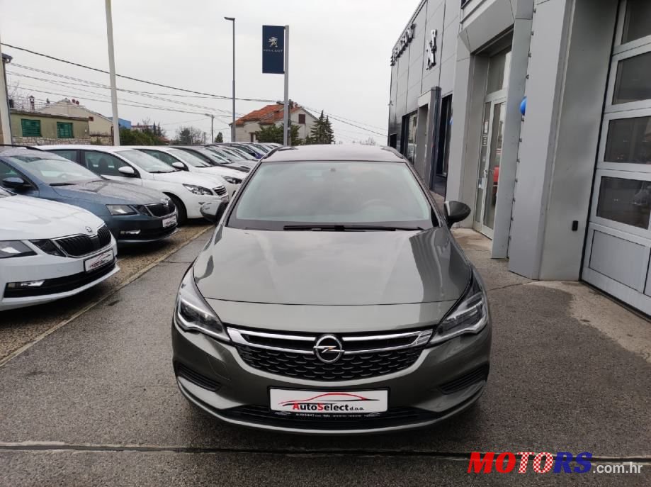 2016' Opel Astra Karavan photo #3