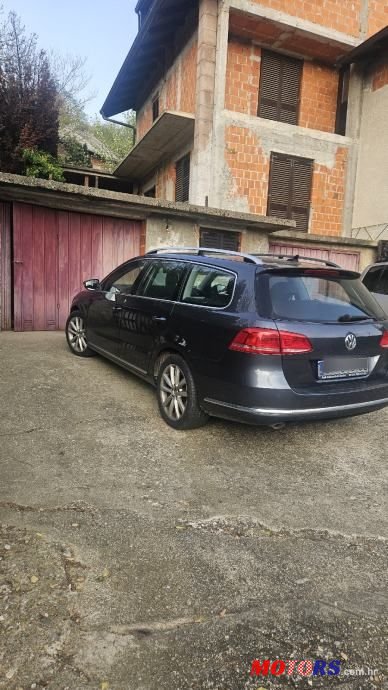 2012' Volkswagen Passat Variant photo #2