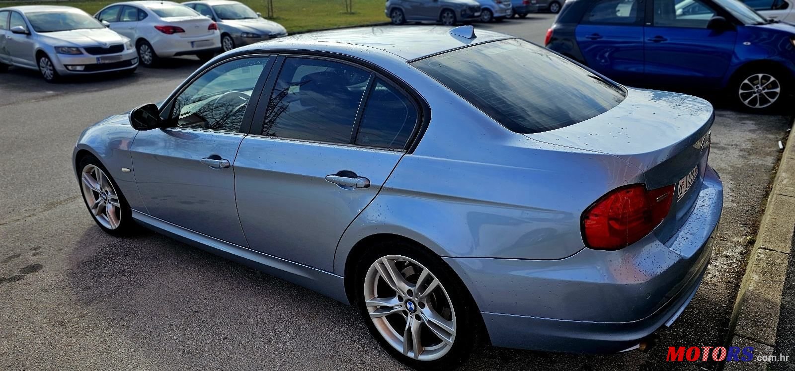 2011' BMW Serija 3 318D photo #4