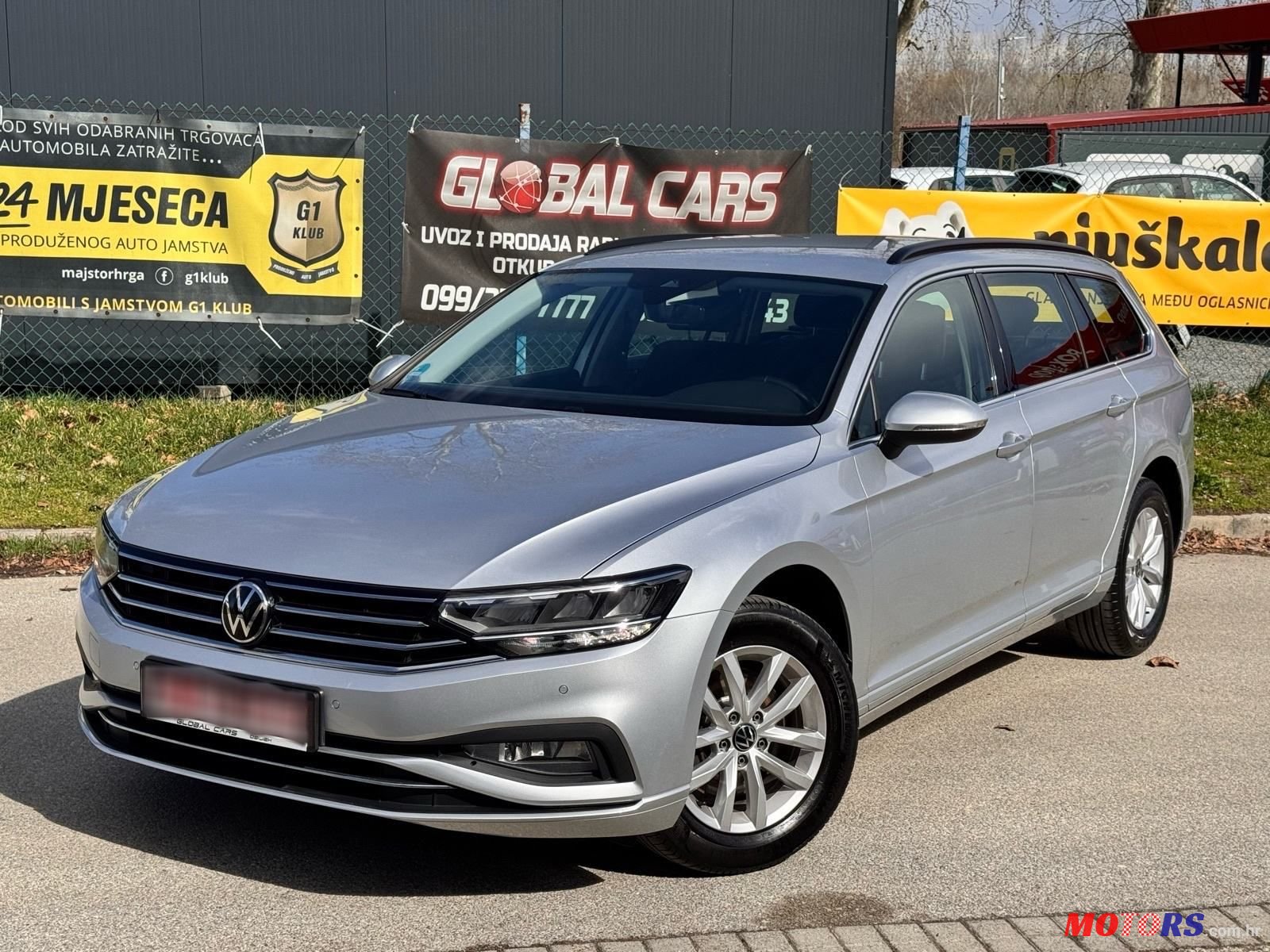 2021' Volkswagen Passat Variant photo #1