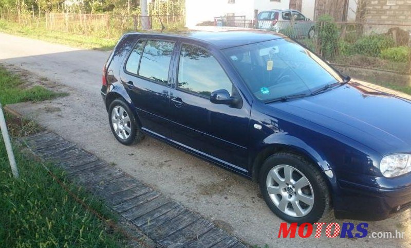 2003' Volkswagen Golf IV 1,4 photo #1