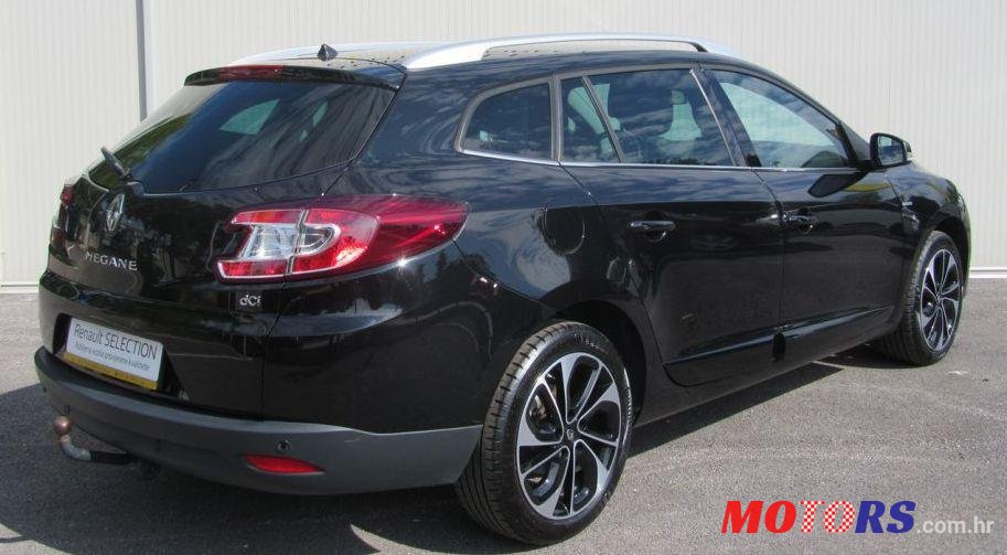 2015' Renault Megane Grandtour photo #2