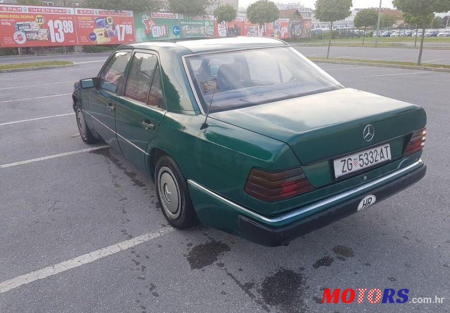 1991' Mercedes-Benz 124 200 D photo #2