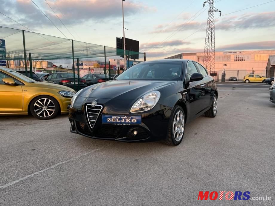 2010' Alfa Romeo Giulietta 1,6 photo #1