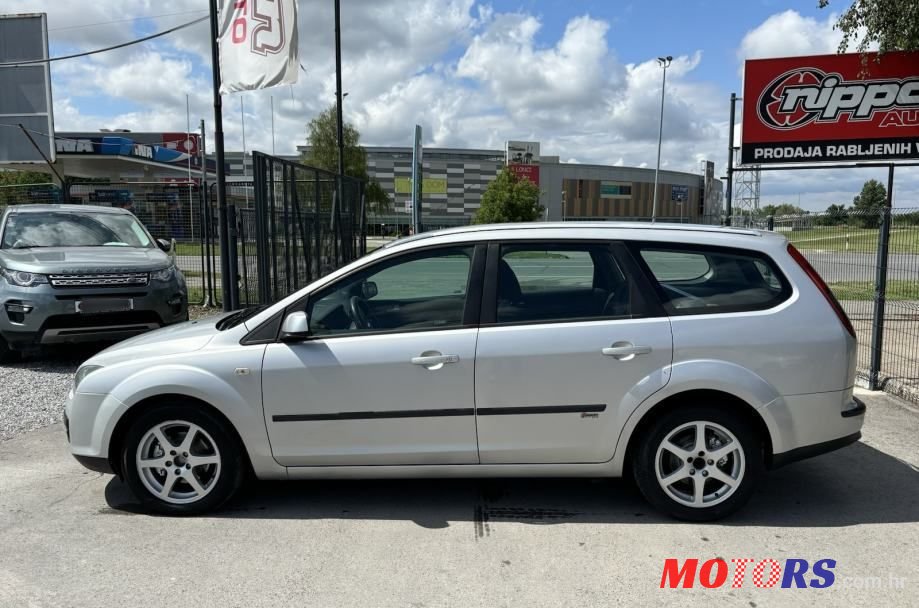 2005' Ford Focus Karavan photo #3