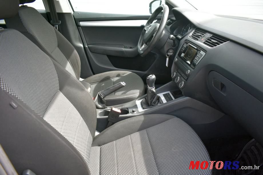 2016' Skoda Octavia Combi photo #5