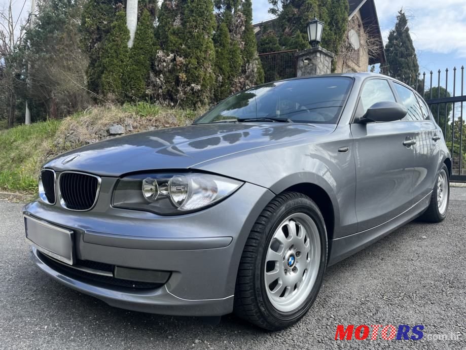2009' BMW Serija 1 118D photo #1