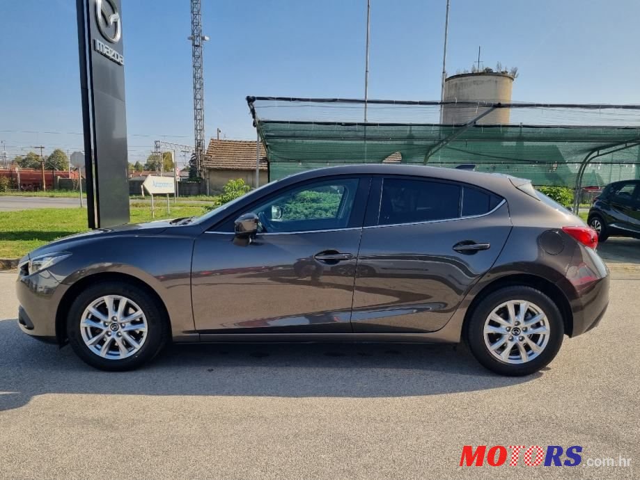 2015' Mazda 3 photo #4