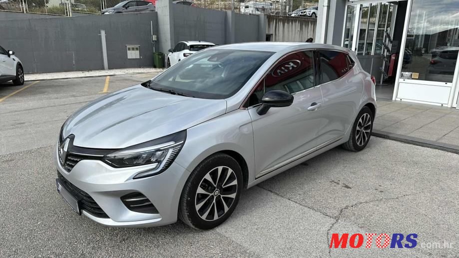 2023' Renault Clio Tce photo #3