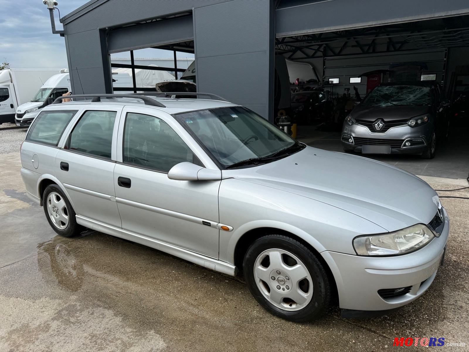 2001' Opel Vectra Karavan photo #1