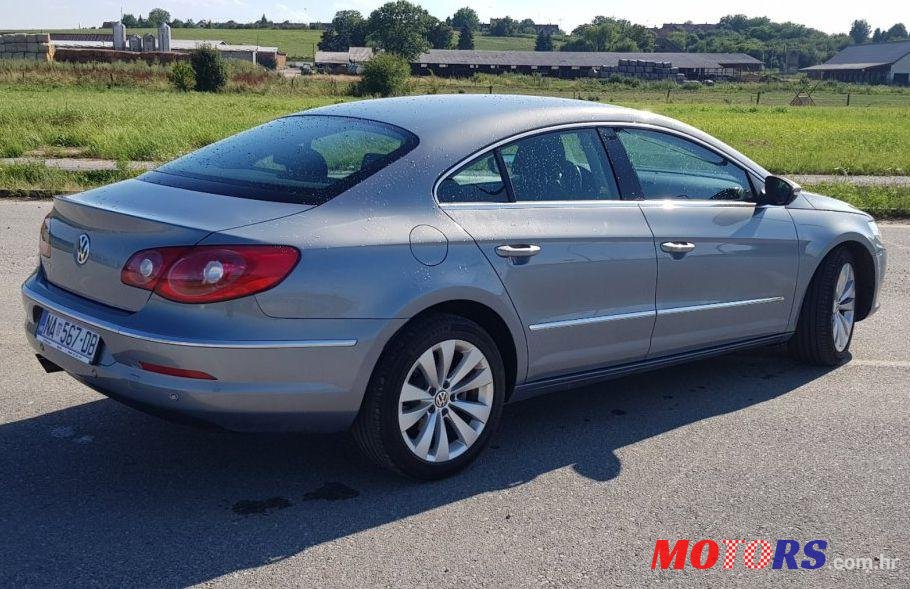 2009' Volkswagen Passat CC 2,0 Tdi photo #1