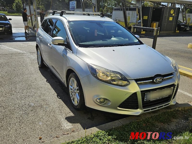 2013' Ford Focus Karavan photo #1