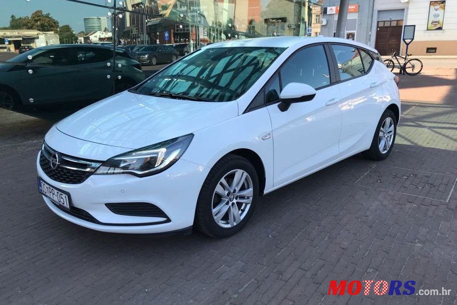 2017' Opel Astra 1.6 Cdti photo #1