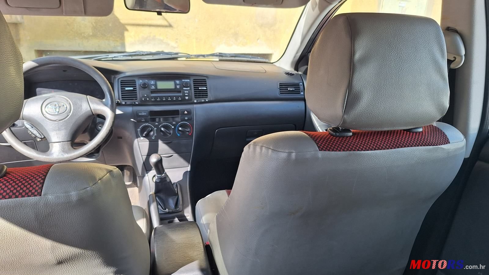 2003' Toyota Corolla 1.4 Vvt photo #3