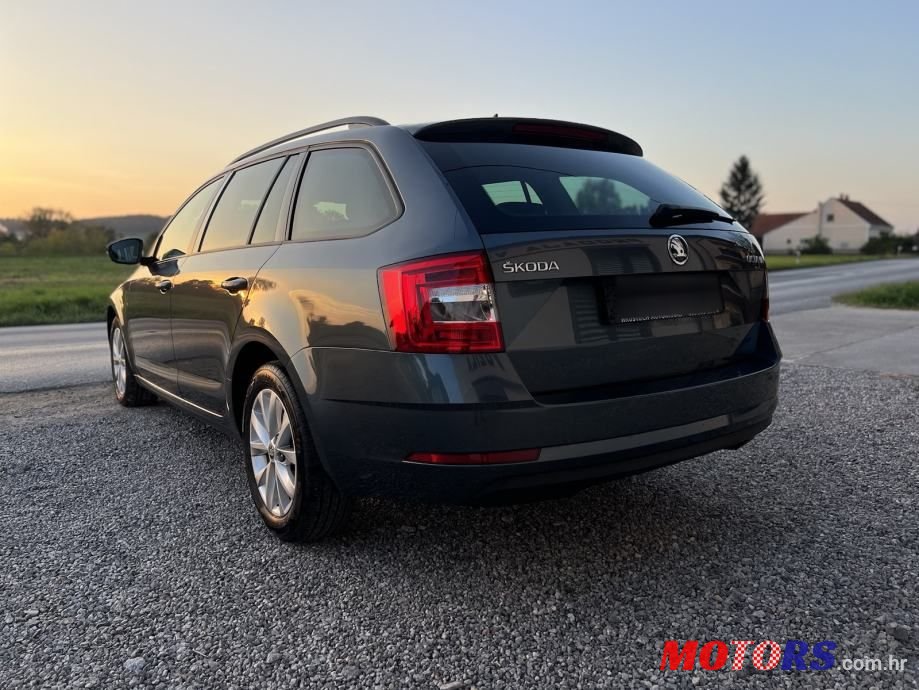 2017' Skoda Octavia Combi photo #6