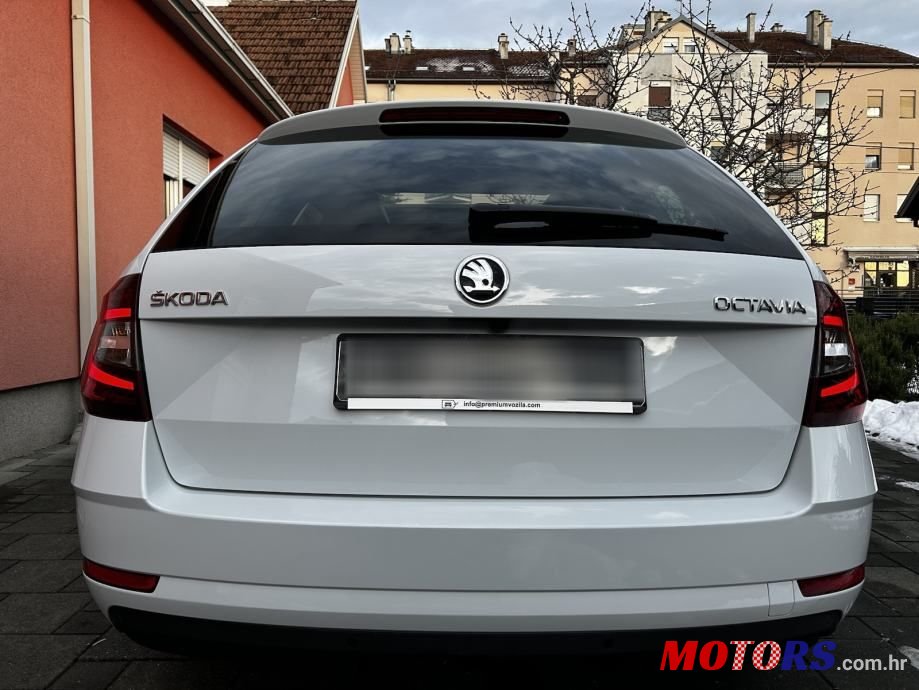 2017' Skoda Octavia Combi photo #4