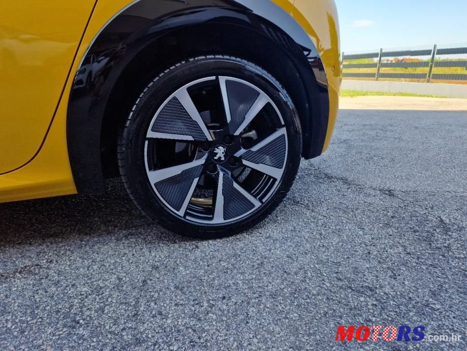2022' Peugeot 208 E-208 photo #5
