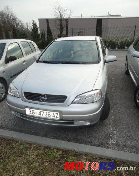 2007' Opel Astra Classic photo #1