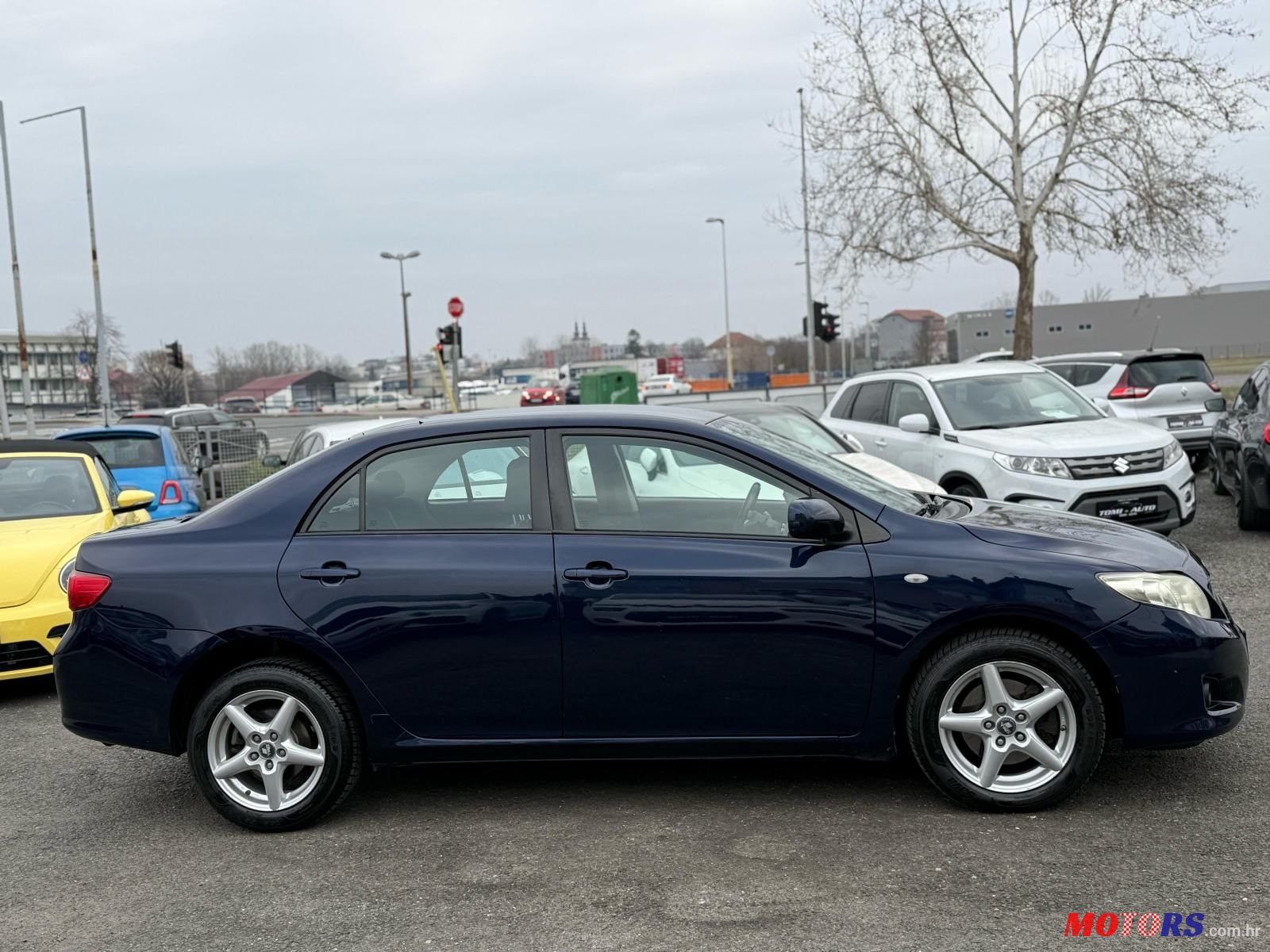 2009' Toyota Corolla Sedan photo #6