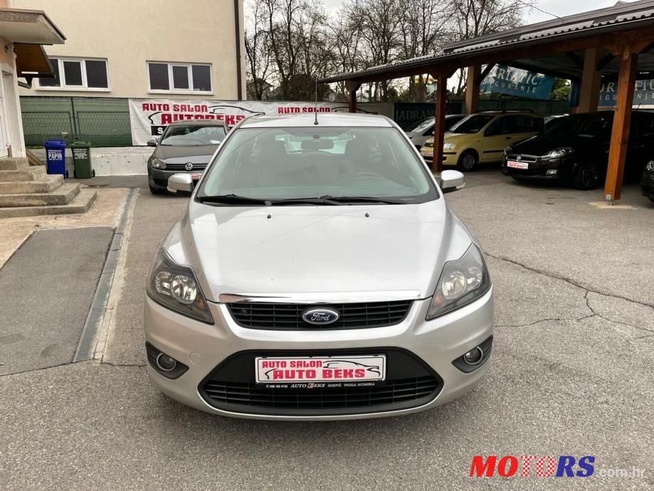 2010' Ford Focus Karavan photo #1