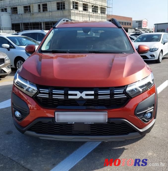 2023' Dacia Jogger photo #3