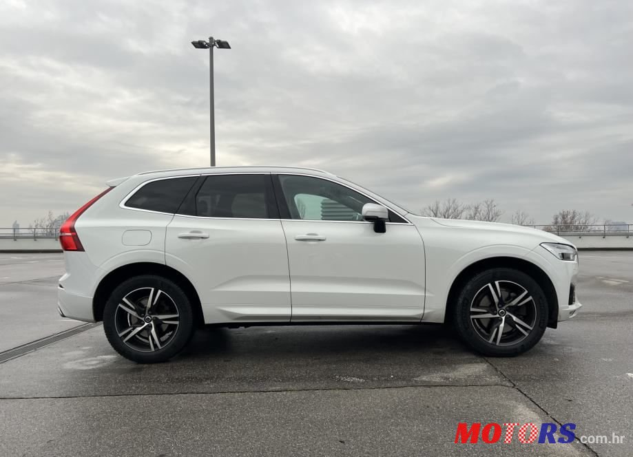 2019' Volvo XC60 photo #1