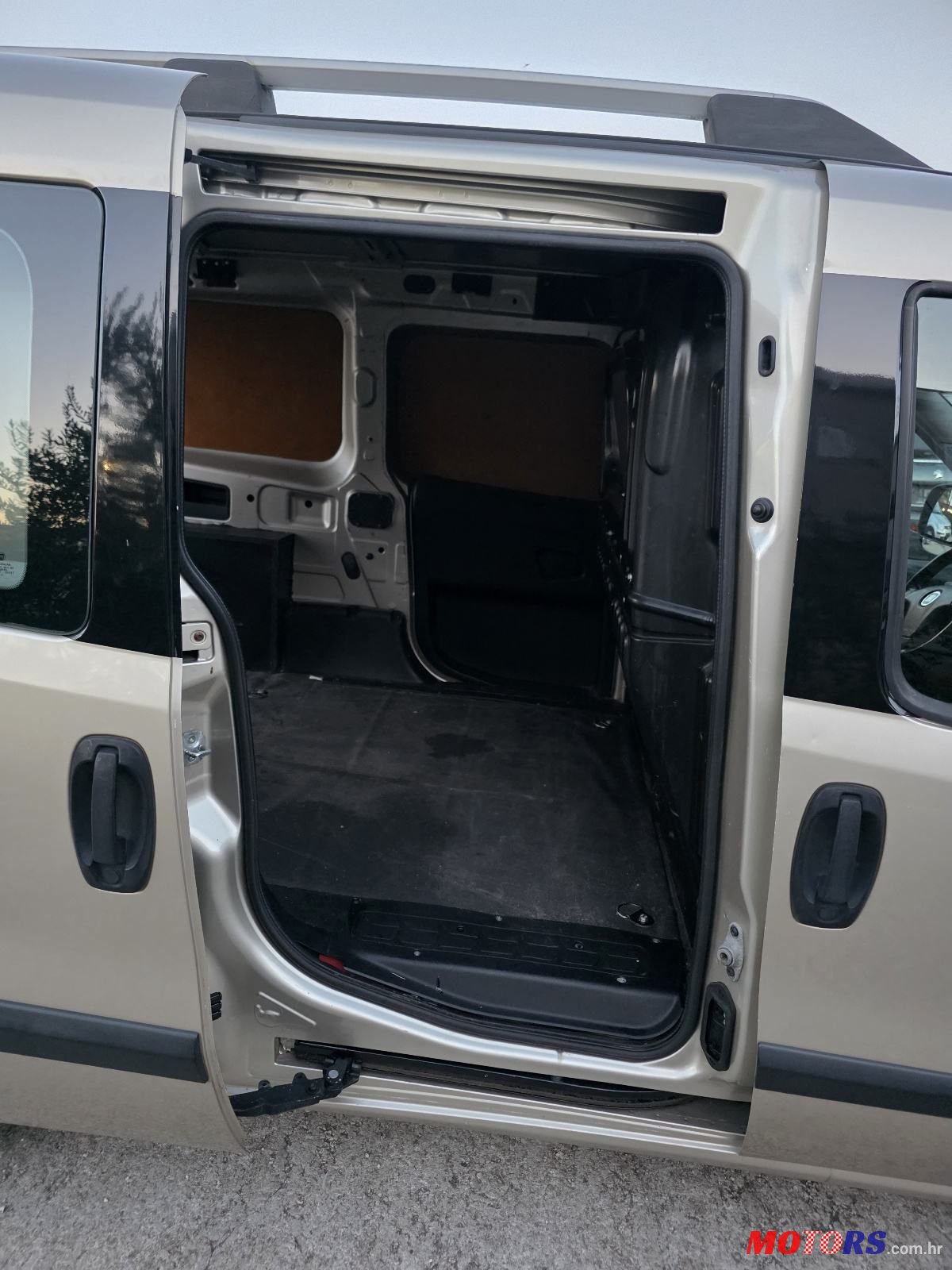 2011' Fiat Doblo photo #6