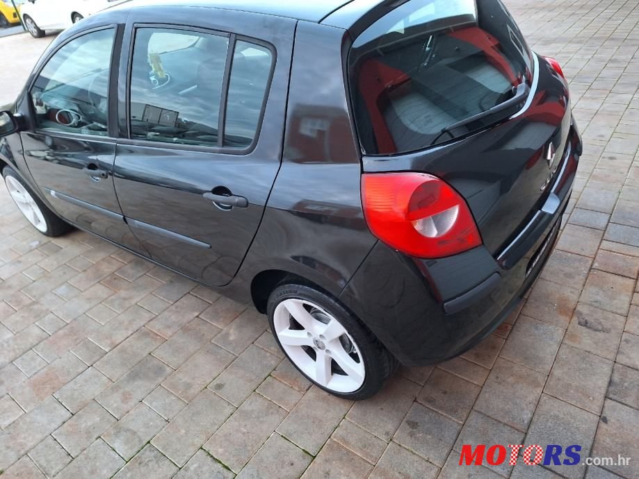 2007' Renault Clio 1,2 photo #3