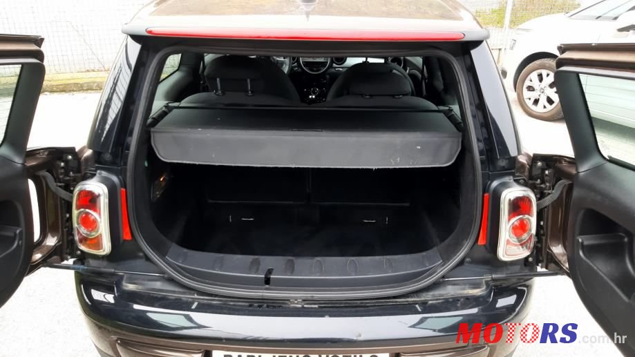 2011' MINI Clubman 16 Tdi photo #4