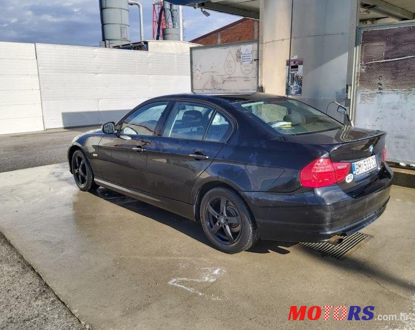 2010' BMW Serija 3 316D photo #1