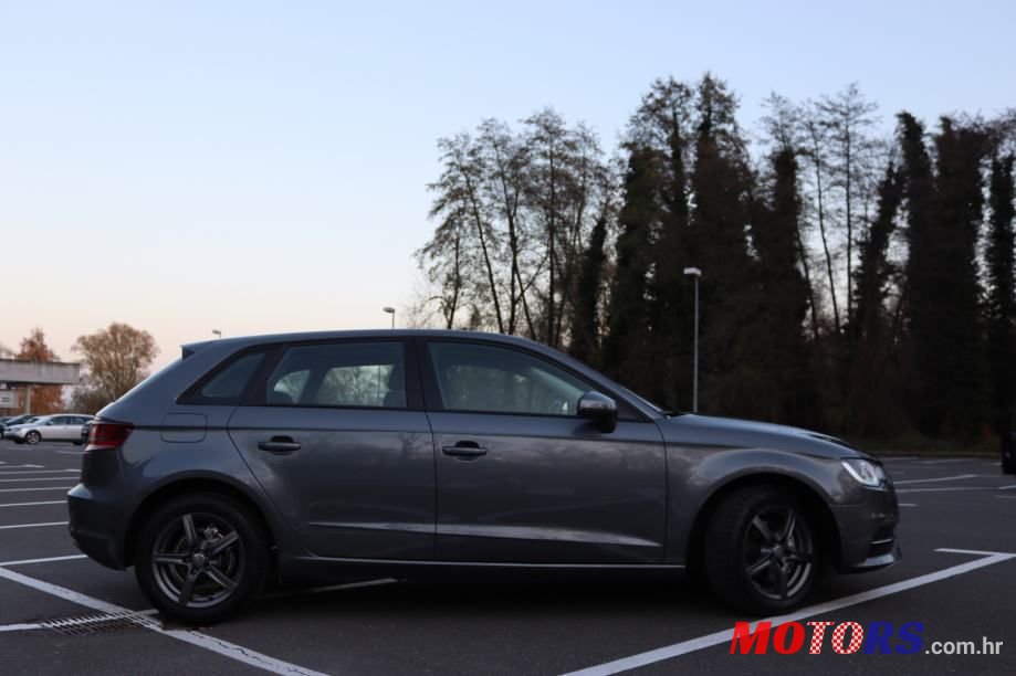 2015' Audi A3 1,6 Tdi photo #3