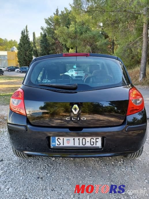 2007' Renault Clio 1,2 16V photo #3