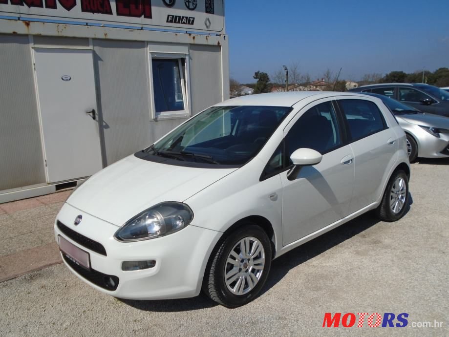 2014' Fiat Punto 1,3 Multijet 16V photo #1