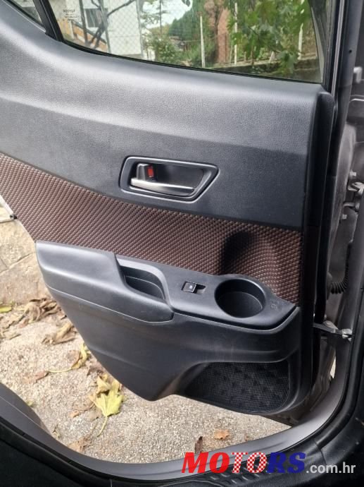 2017' Toyota C-HR 1,2 Turbo photo #4