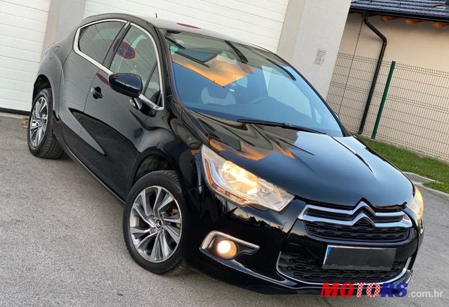 2011' Citroen DS4 1,6 Hdi photo #1
