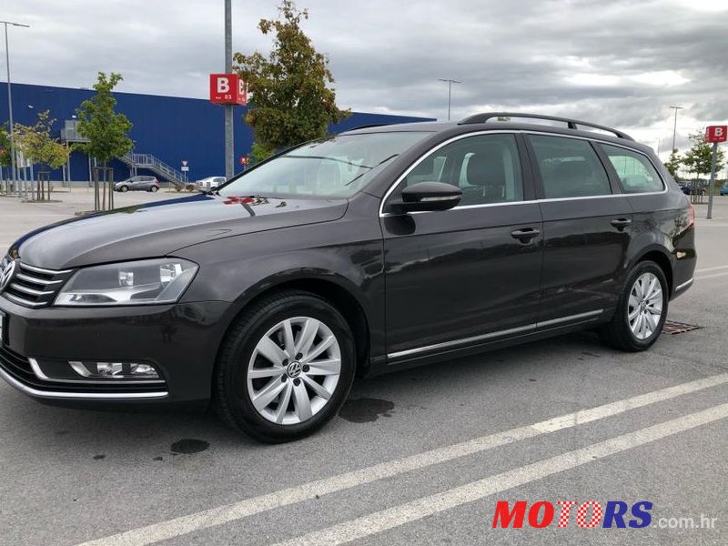 2011' Volkswagen Passat Variant 2,0 Tdi Bmt photo #1