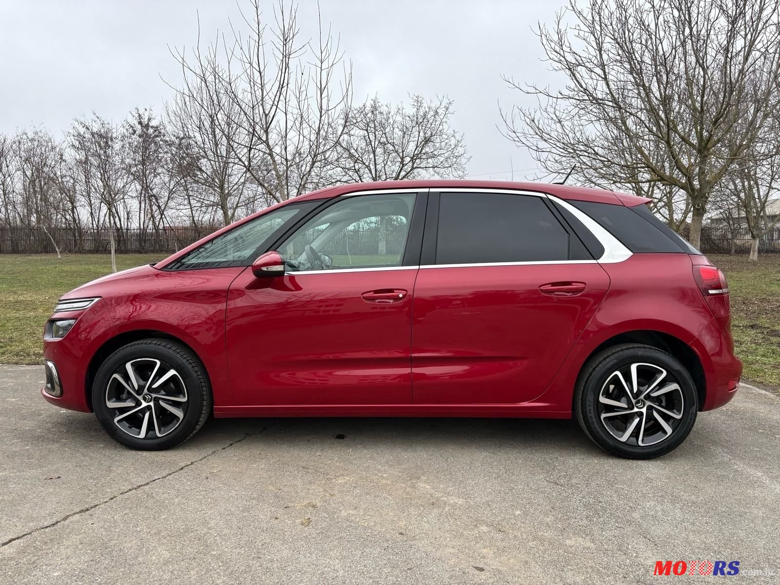 2018' Citroen C4 SpaceTourer 1.5 Hdi photo #2