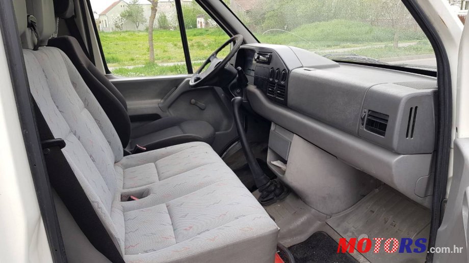 2001' Volkswagen LT 35 photo #7