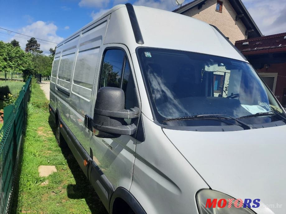 2012' Iveco DALIY photo #1