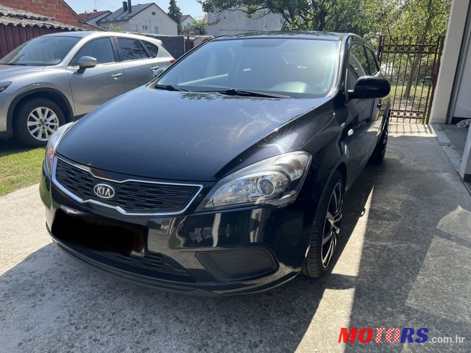 2012' Kia Ceed 1,6 Crdi Ex photo #2