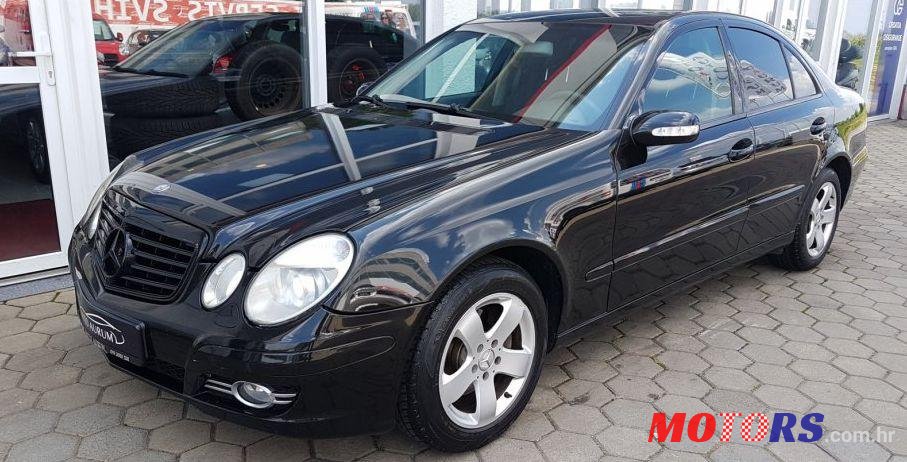 2002' Mercedes-Benz E-Klasa 220 Cdi photo #1